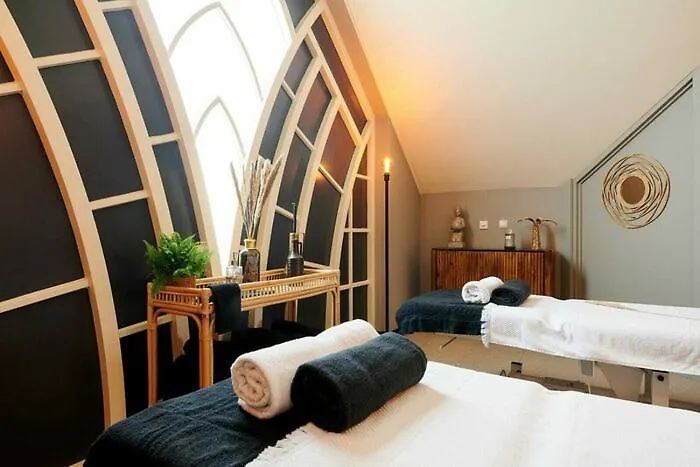 Chalet 4 Persoons Boetiekchalet Met Hottub *